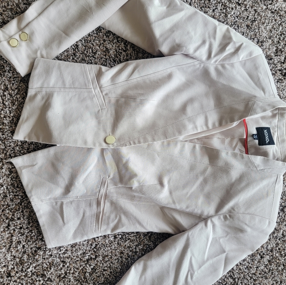 Xoxo Beige blazer
